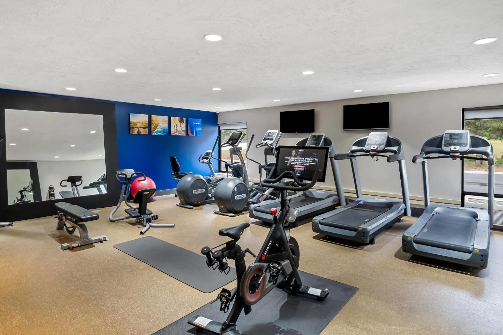 Comfort Inn Cadillac Εξωτερικό φωτογραφία