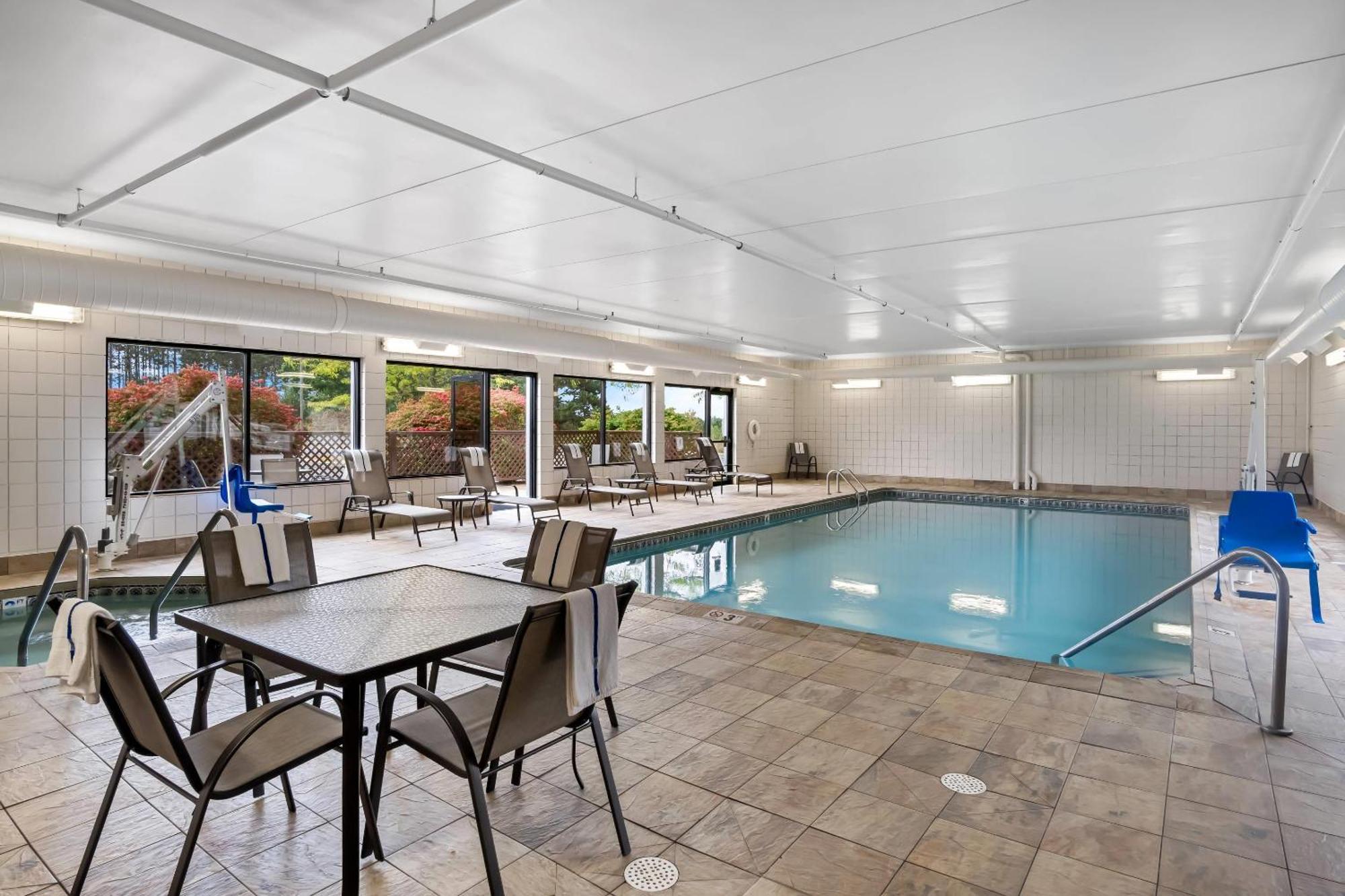Comfort Inn Cadillac Εξωτερικό φωτογραφία